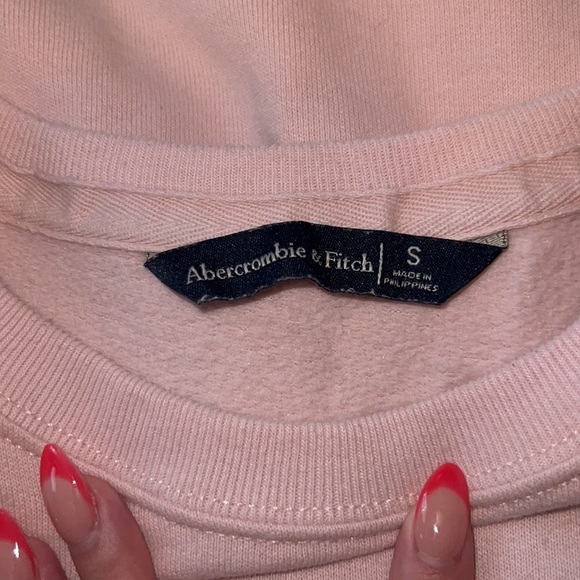 USED Abercrombie And Finch Sweatshirt Size Small *DOES HAVE A SMALL STAIN* - Picture 3 of 4